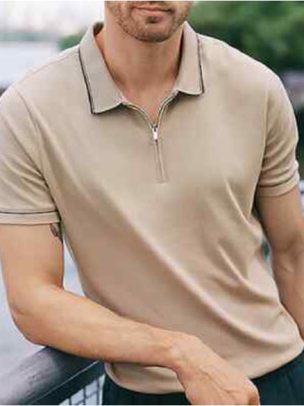 EXPRESS MEN’S POLO IN KHAKI WITH DARM TRIM SIZE MEDIUM